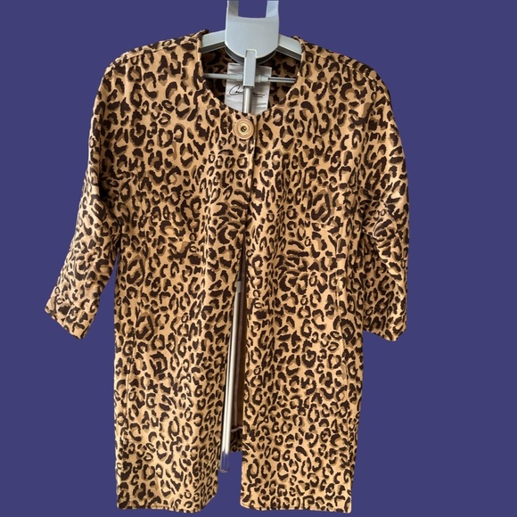 Cheetah print Jacket, 3/4 length sleeves, one button, open front - Picture 1 of 3